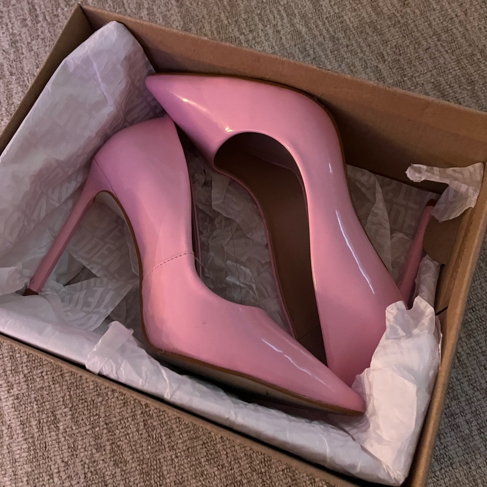 Steve Madden pink heels. Size 6.5